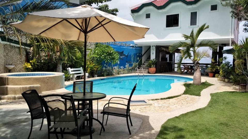 Love'S Beach & Dive Resort Moalboal Esterno foto